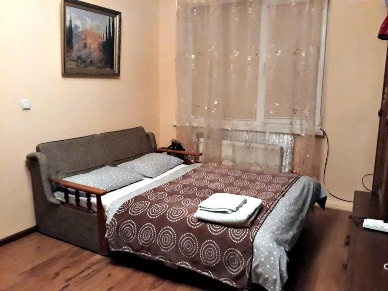 Apartment In The Historical City Center Çernivtsi Dış mekan fotoğraf